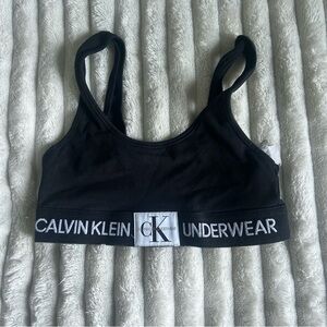 Calvin Klein Underwear Women’s XS Black Bralette